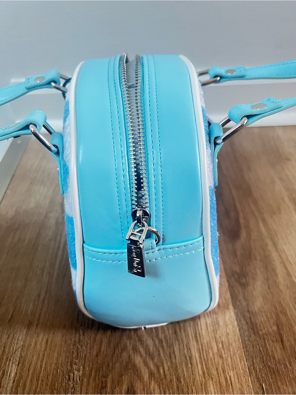 Von Dutch Mini Tote in Light Blue, White and Yellow Logo - Picture 6 of 6